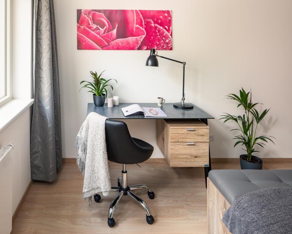 Prague Days - Exclusive Condo In Trendy Neighbourhood Bagian luar foto